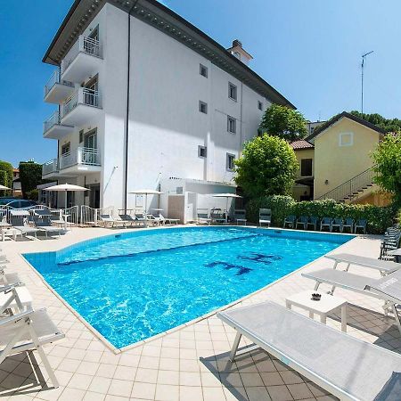 Hotel Embassy Riccione Zewnętrze zdjęcie