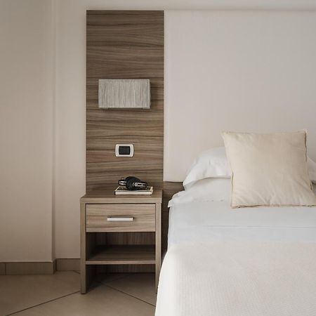 Hotel Embassy Riccione Zewnętrze zdjęcie