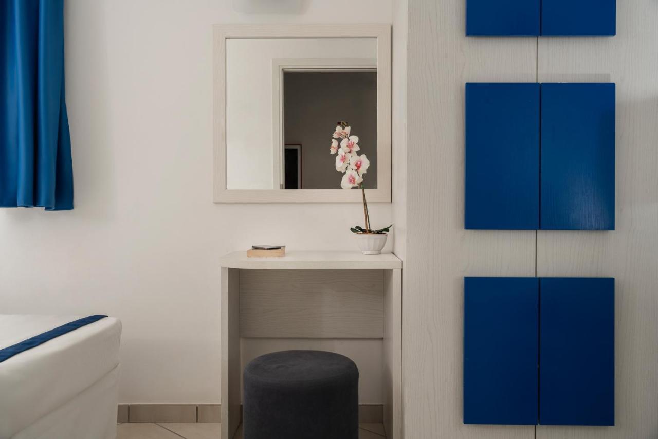Hotel Embassy Riccione Zewnętrze zdjęcie