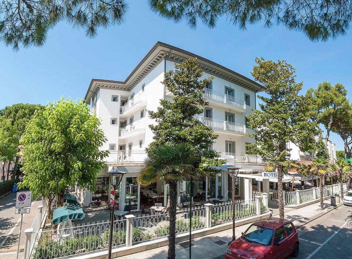 Hotel Embassy Riccione Zewnętrze zdjęcie
