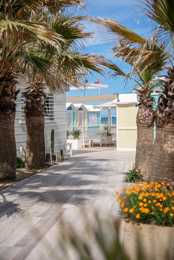 Hotel Embassy Riccione Zewnętrze zdjęcie