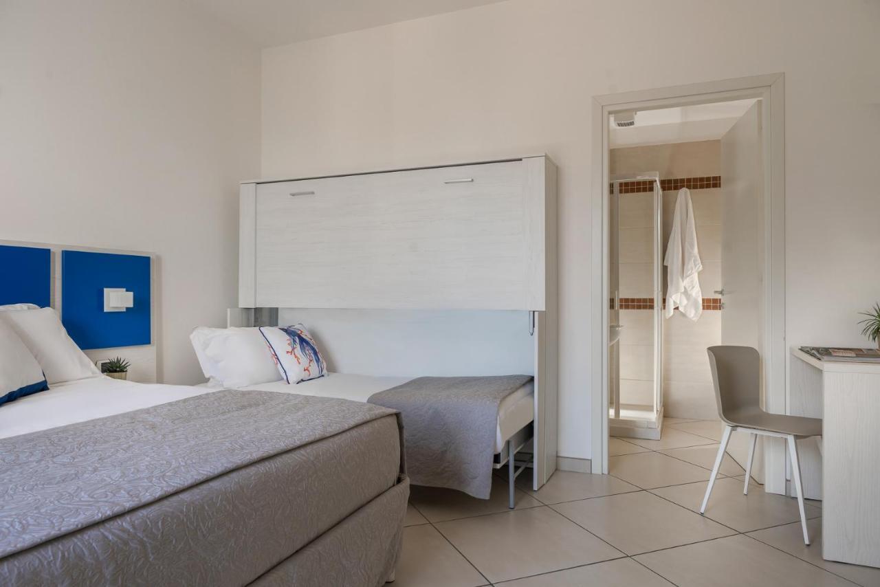 Hotel Embassy Riccione Zewnętrze zdjęcie